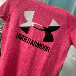 Pink under armor shirt (Price is negotiable)
